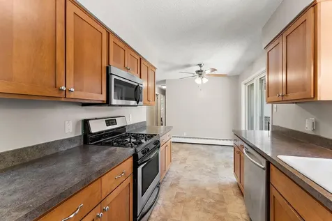 610 Grange Avenue N Oakdale MN 55128