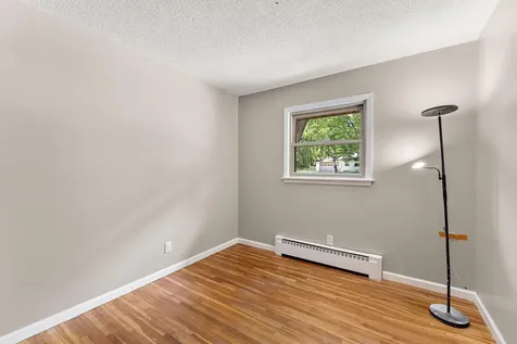 610 Grange Avenue N Oakdale MN 55128