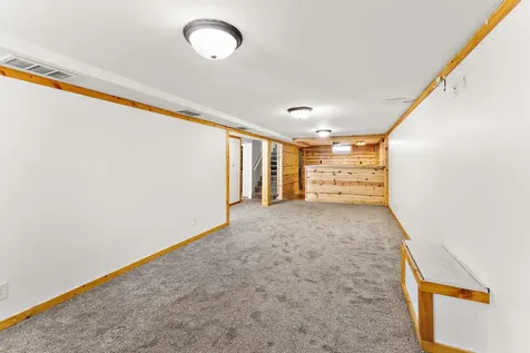 610 Grange Avenue N Oakdale MN 55128