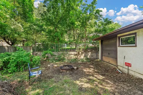 610 Grange Avenue N Oakdale MN 55128