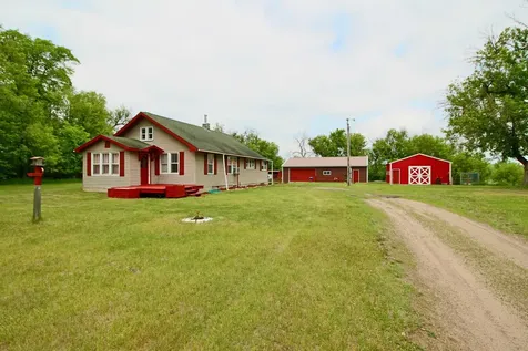 24696 160th Street Staples MN 56479