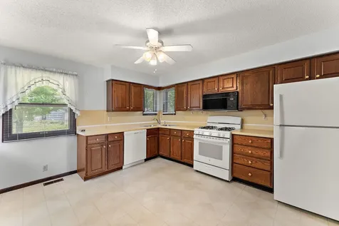 2265 Terrace Drive Mounds View MN 55112