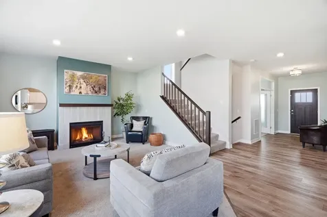 17834 Evershed Way Lakeville MN 55044