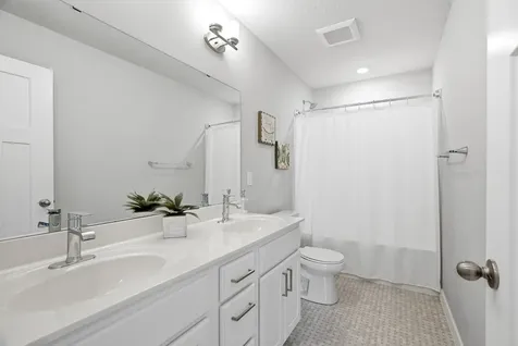 17834 Evershed Way Lakeville MN 55044
