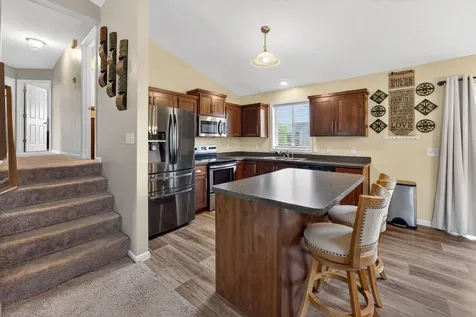 835 Highview Loop SE Pine City MN 55063
