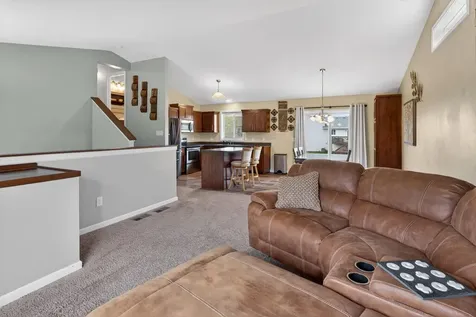 835 Highview Loop SE Pine City MN 55063