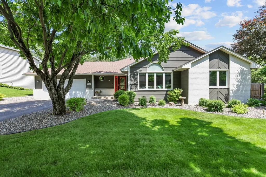 12520 88th Avenue N Maple Grove MN 55369