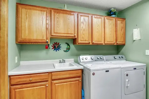 2916 12th Avenue S Moorhead MN 56560