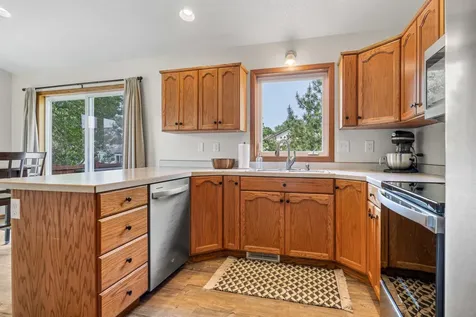 1907 33rd Street S Moorhead MN 56560