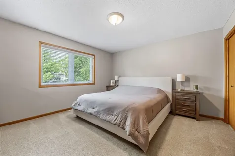 1907 33rd Street S Moorhead MN 56560