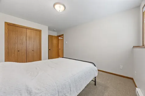 1907 33rd Street S Moorhead MN 56560