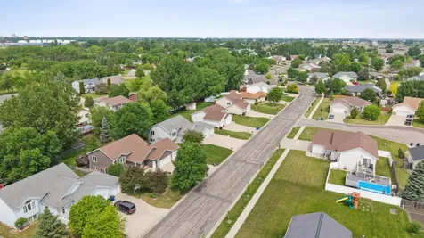 1907 33rd Street S Moorhead MN 56560