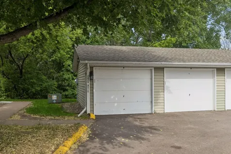 2478 Cobble Hill Alcove Woodbury MN 55125