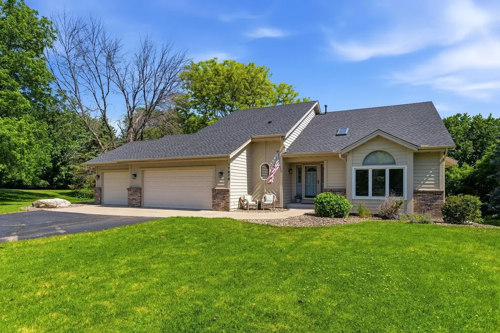 17678 Kettering Trail Lakeville MN 55044