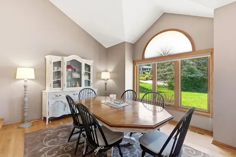 17678 Kettering Trail Lakeville MN 55044