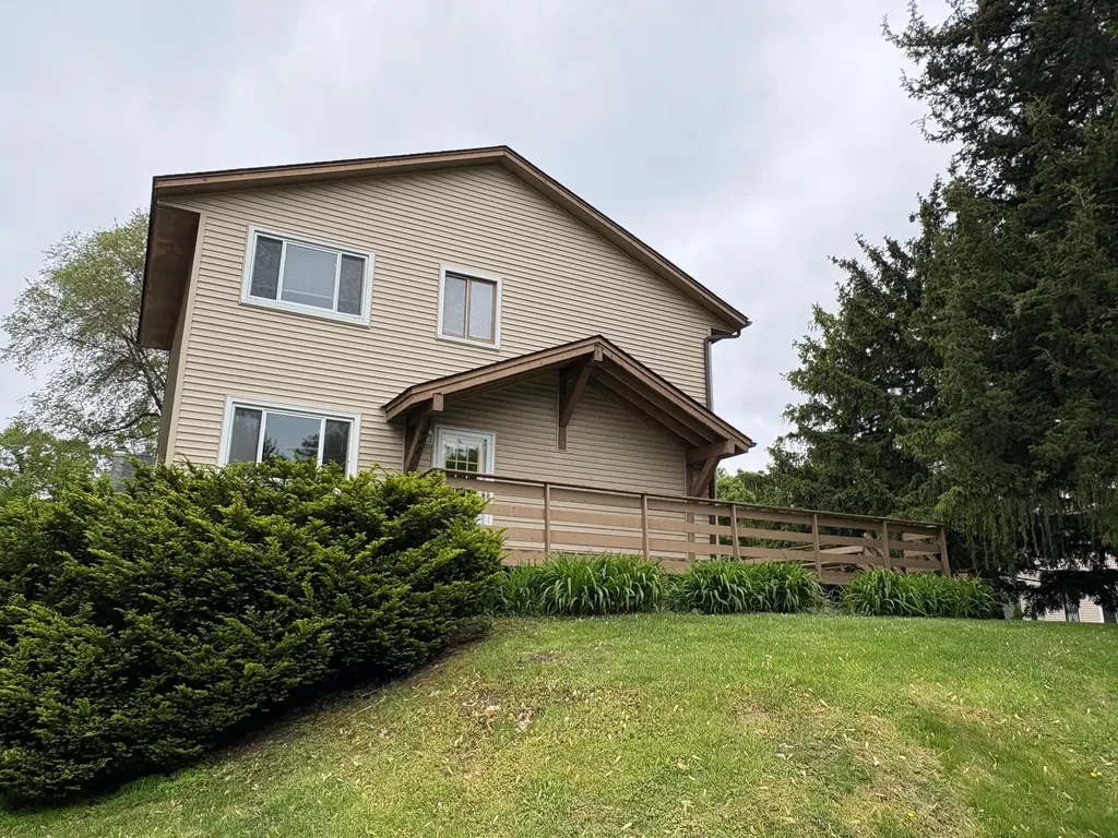 3441 Pilgrim Lane N Plymouth MN 55441