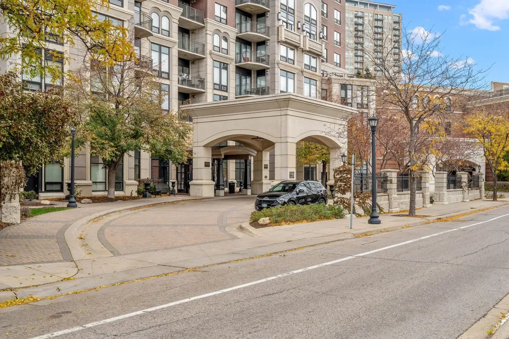 500 E Grant Street Minneapolis MN 55404