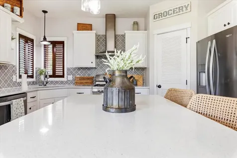 589 Montrose Avenue Delano MN 55328