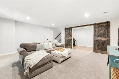 589 Montrose Avenue Delano MN 55328