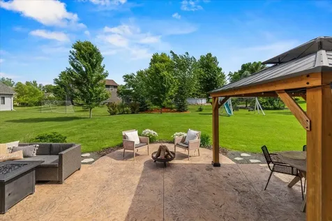 589 Montrose Avenue Delano MN 55328