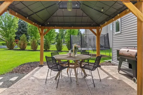 589 Montrose Avenue Delano MN 55328