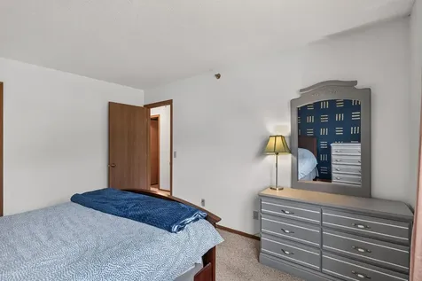 15155 Lesley Lane Eden Prairie MN 55346