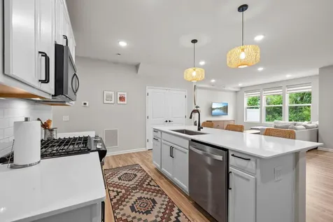 4901 Avery Court Eagan MN 55123