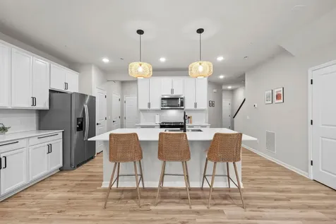 4901 Avery Court Eagan MN 55123