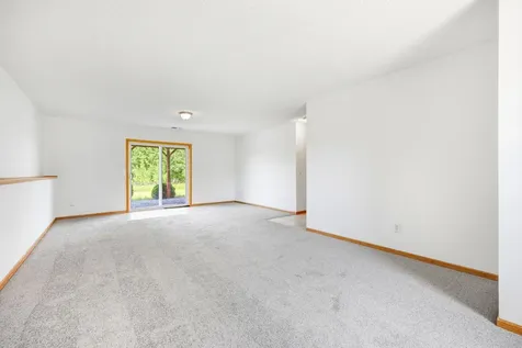 1026 Pioneer Trail SE Cambridge MN 55008