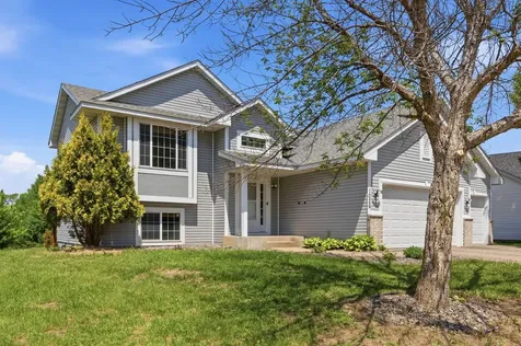 1026 Pioneer Trail SE Cambridge MN 55008