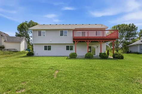 1026 Pioneer Trail SE Cambridge MN 55008