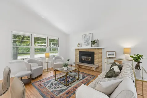 24850 Amlee Road Shorewood MN 55331