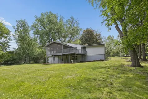 24850 Amlee Road Shorewood MN 55331