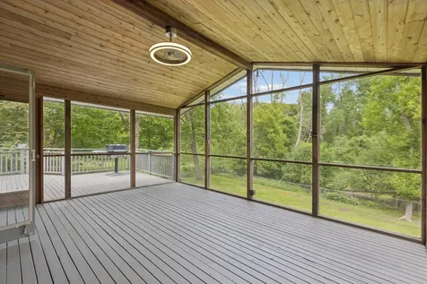24850 Amlee Road Shorewood MN 55331