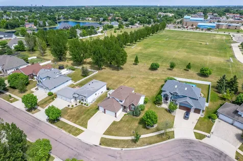 3104 31st Street S Fargo ND 58103