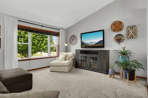 26585 Evergreen Trail Elko New Market MN 55020