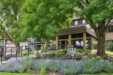 215 Barry Avenue S Wayzata MN 55391