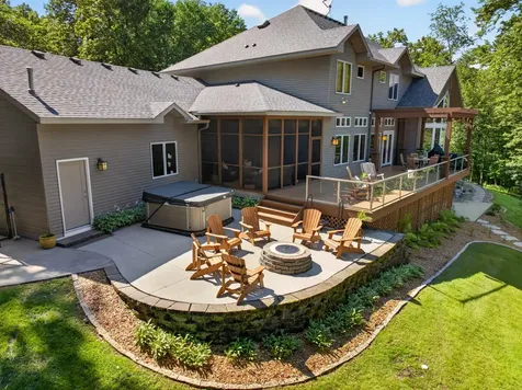 4400 Ettenmoor Lane SW Rochester MN 55902