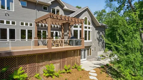 4400 Ettenmoor Lane SW Rochester MN 55902