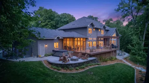4400 Ettenmoor Lane SW Rochester MN 55902