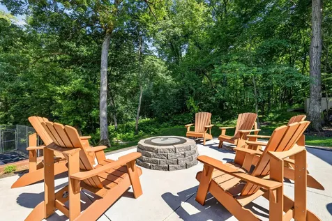 4400 Ettenmoor Lane SW Rochester MN 55902