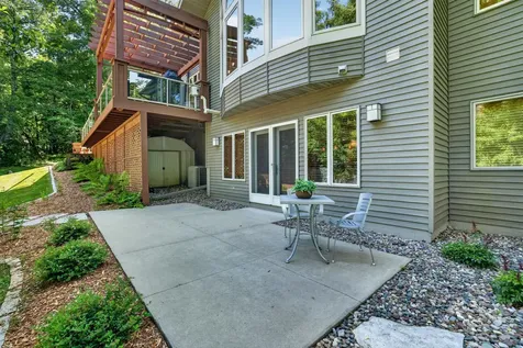 4400 Ettenmoor Lane SW Rochester MN 55902