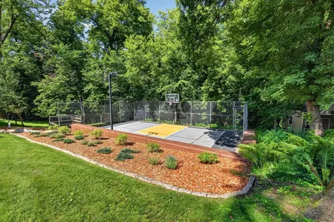 4400 Ettenmoor Lane SW Rochester MN 55902