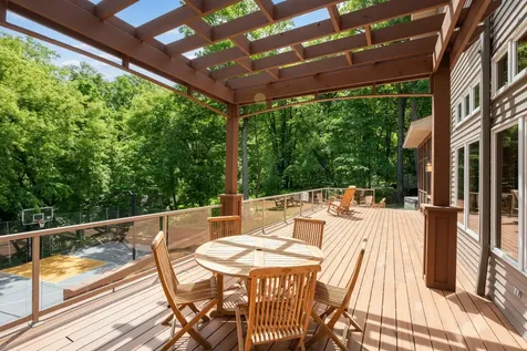4400 Ettenmoor Lane SW Rochester MN 55902