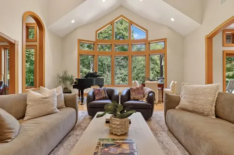 4400 Ettenmoor Lane SW Rochester MN 55902