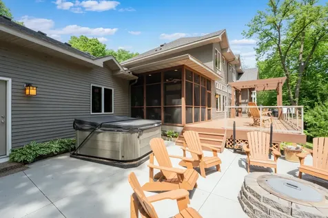 4400 Ettenmoor Lane SW Rochester MN 55902