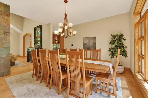 4400 Ettenmoor Lane SW Rochester MN 55902