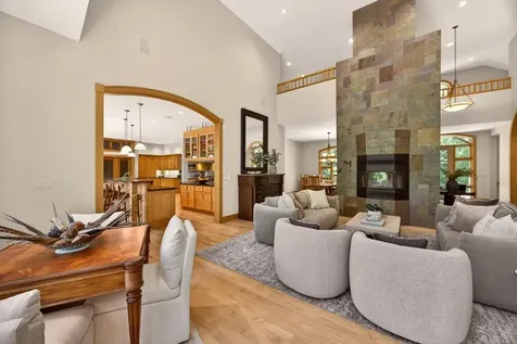 4400 Ettenmoor Lane SW Rochester MN 55902