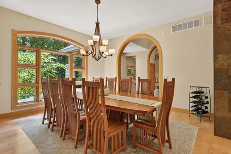 4400 Ettenmoor Lane SW Rochester MN 55902