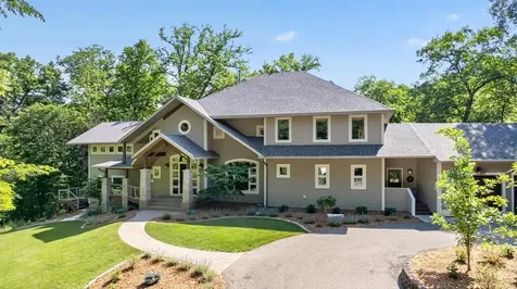 4400 Ettenmoor Lane SW Rochester MN 55902